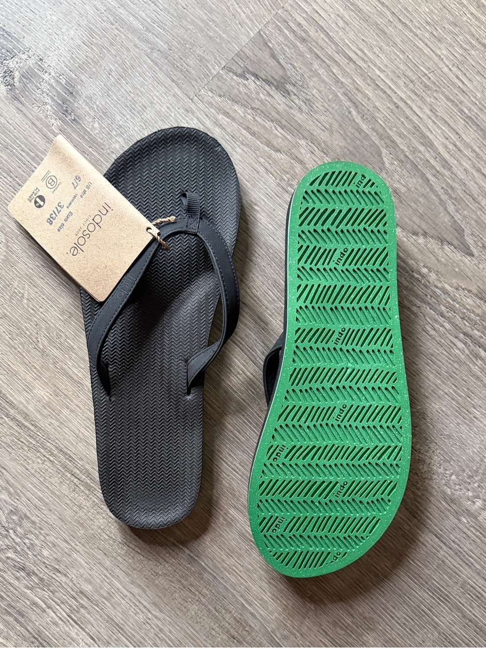 NIB INDOSOLE Flip Flop, Black w/ Green Sneaker Sole, Size 6/7 or EU 37/38
